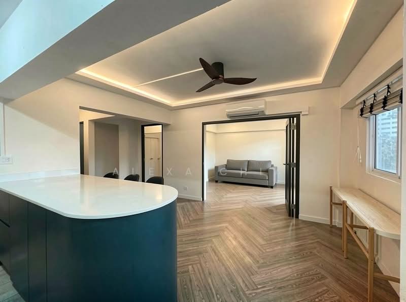 Rare 1323 sqft Fully Renovated 5-Room Corner | Next to Future CRL MRT | Only 1 Neighbour, 305 Ang Mo Kio Avenue 1, 4 Bedrooms, 1,323 sqft, HDB Flat For Sale, by Alexa Chia, 500180132 - Living Room - PropertyGuru.com.sg
