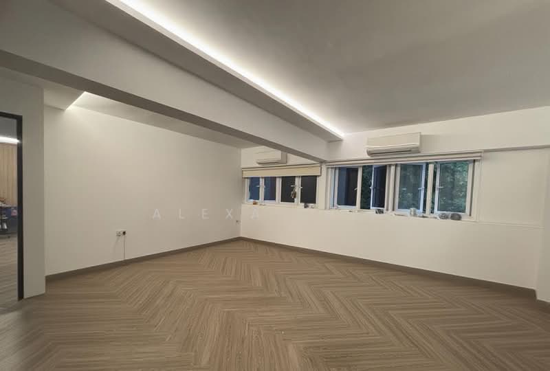 Rare 1323 sqft Fully Renovated 5-Room Corner | Next to Future CRL MRT | Only 1 Neighbour, 305 Ang Mo Kio Avenue 1, 4 Bedrooms, 1,323 sqft, HDB Flat For Sale, by Alexa Chia, 500180132 - Interior - PropertyGuru.com.sg