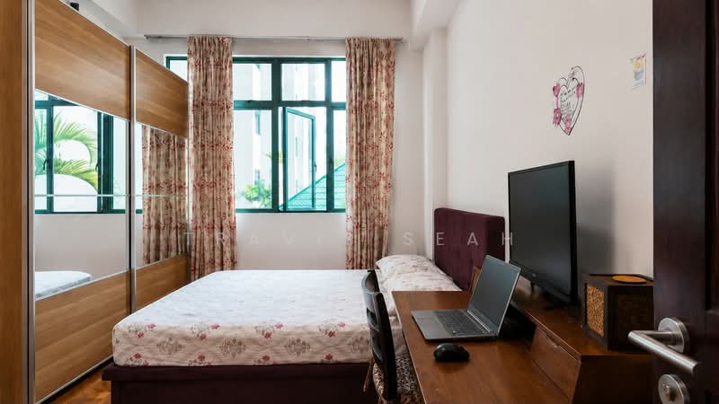 Tanglin Regency, 381 Tanglin Road, Tanglin / Holland / Bukit Timah, 3 Bedrooms, 1,109 sqft, Condominium For Sale, by Travis Seah, 500180135 - Bedroom - PropertyGuru.com.sg