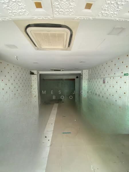 Full commercial 2 storey shophouse | Little India | fnb approved, , 2,000 sqft, Shop / Shophouse For Sale, by James Jose Boo, 500180141 - not actual unit - CommercialGuru.com.sg