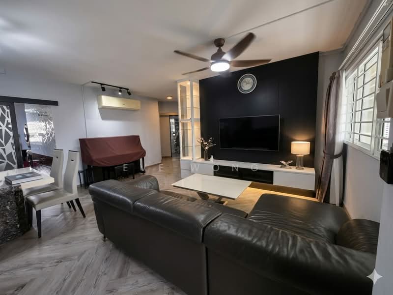 204 Yishun Street 21, 204 Yishun Street 21, 3 Bedrooms, 1,066 sqft, HDB Flat For Sale, by Eve Wong, 500180142 - Living Room - PropertyGuru.com.sg