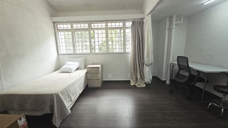 233 Bukit Batok East Avenue 5, 233 Bukit Batok East Avenue 5, Room Rental, 130 sqft, HDB Flat For Rent, by Lissa Teo, 500180154 - Bedroom - PropertyGuru.com.sg