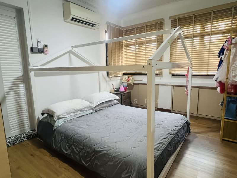 953 Hougang Avenue 9, 953 Hougang Avenue 9, 3 Bedrooms, 1,087 sqft, HDB Flat For Sale, by Shamim Shah, 500180164 - Bedroom - PropertyGuru.com.sg