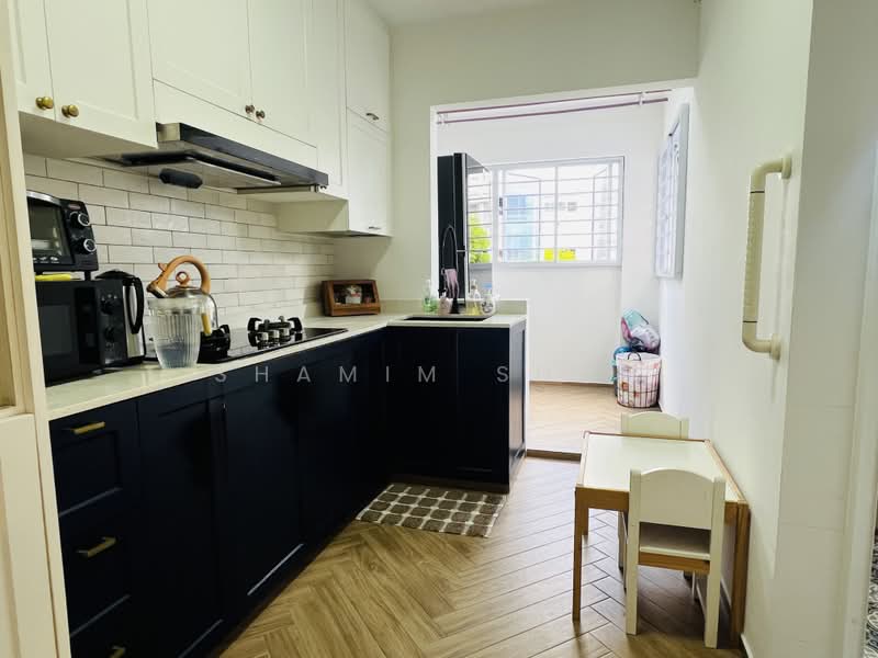 953 Hougang Avenue 9, 953 Hougang Avenue 9, 3 Bedrooms, 1,087 sqft, HDB Flat For Sale, by Shamim Shah, 500180164 - Kitchen - PropertyGuru.com.sg