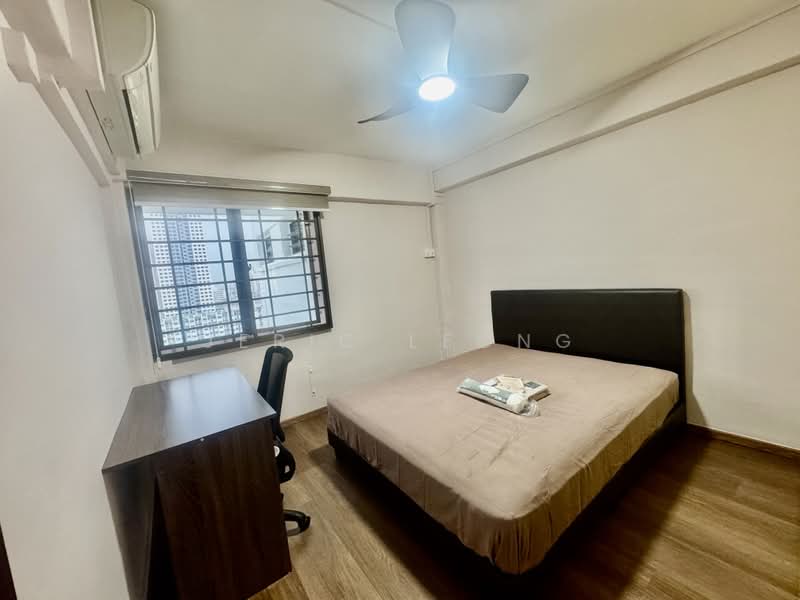 213 Lorong 8 Toa Payoh, 213 Lorong 8 Toa Payoh, Room Rental, 100 sqft, HDB Flat For Rent, by Jeric Leong, 500180168 - Bedroom - PropertyGuru.com.sg