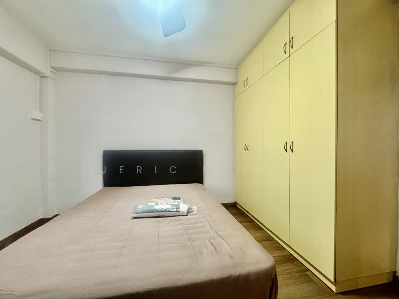 213 Lorong 8 Toa Payoh, 213 Lorong 8 Toa Payoh, Room Rental, 100 sqft, HDB Flat For Rent, by Jeric Leong, 500180168 - Bedroom - PropertyGuru.com.sg