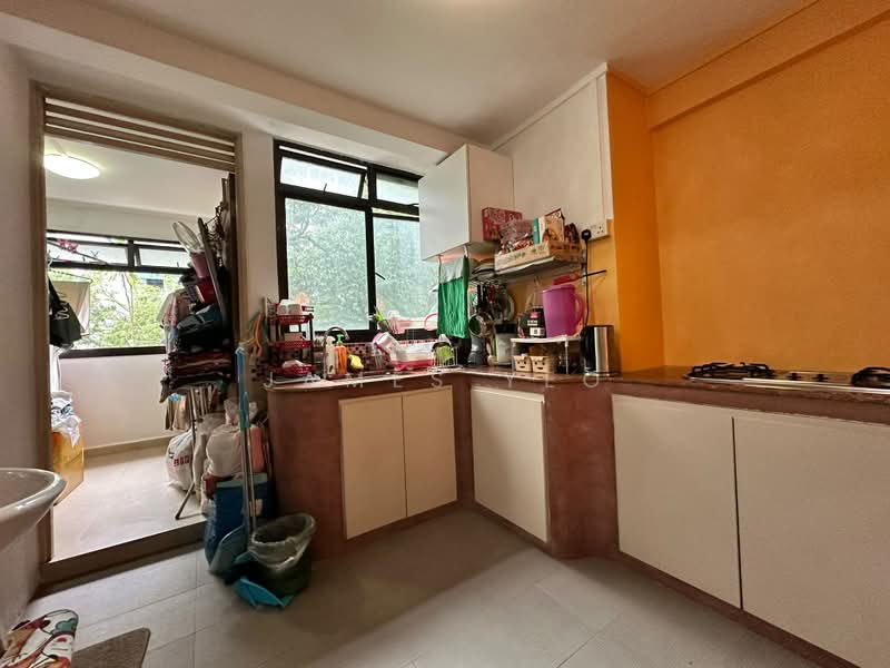 118 Lorong 1 Toa Payoh, 118 Lorong 1 Toa Payoh, 2 Bedrooms, 700 sqft, HDB Flat For Sale, by James Yeo, 500180170 - Kitchen - PropertyGuru.com.sg