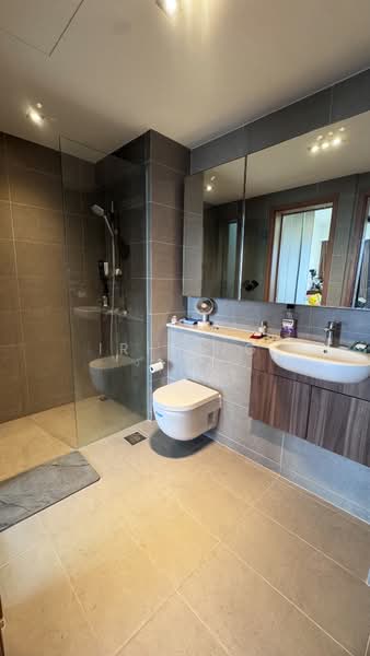 Waterbank at Dakota, 25 Dakota Crescent, 2 Bedrooms, 624 sqft, Condominium For Rent, by Iris Ng, 500180185 - Bathroom - PropertyGuru.com.sg