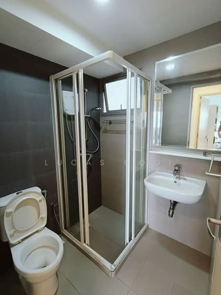 139A Lorong 1A Toa Payoh, 139A Lorong 1A Toa Payoh, 3 Bedrooms, 979 sqft, HDB Flat For Rent, by Lucas Gooi, 500180186 - Bathroom - PropertyGuru.com.sg