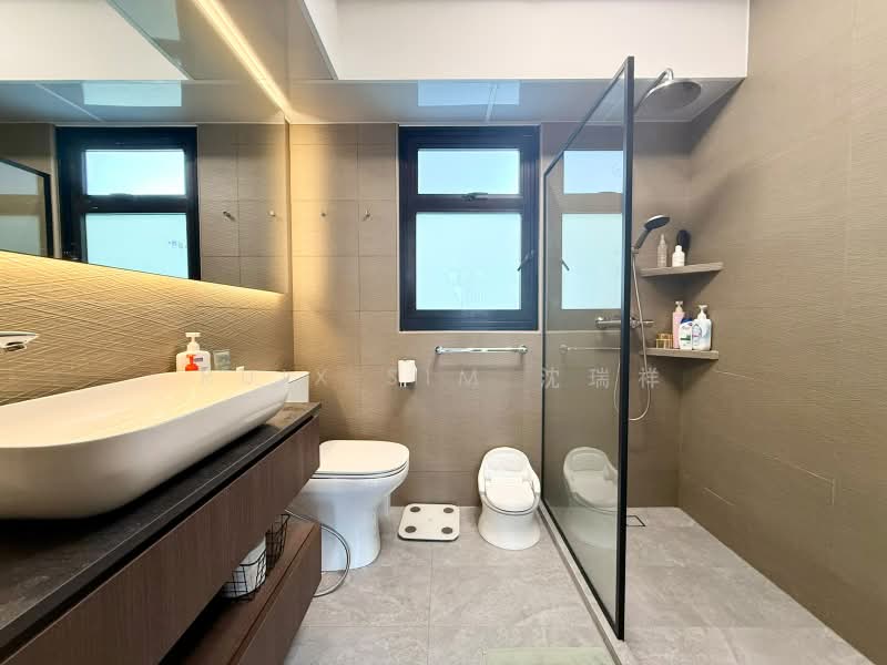 111B Alkaff Crescent, 111B Alkaff Crescent, 3 Bedrooms, 1,001 sqft, HDB Flat For Sale, by Ruix Sim 沈瑞祥, 500180187 - Master Bathroom - PropertyGuru.com.sg