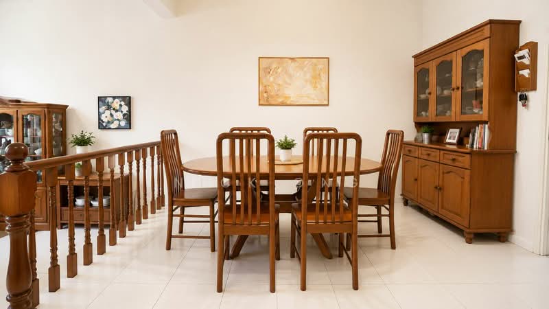Bedok Ria, Bedok Ria Crescent, 4 Bedrooms, 2,000 sqft, Terraced House For Sale, by Nick Ong, 500180208 - Dining Room - PropertyGuru.com.sg