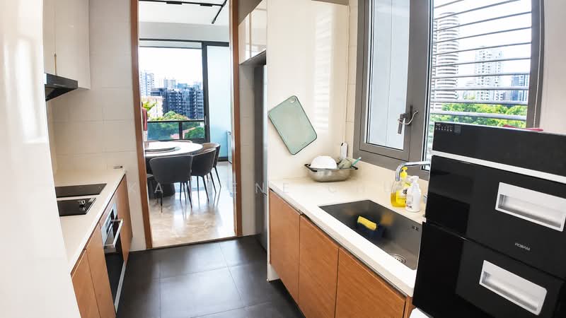 Nouvel 18, 16 Anderson Road, 4 Bedrooms, 1,765 sqft, Condominium For Rent, by Kaylene Chua, 500180209 - Kitchen - PropertyGuru.com.sg