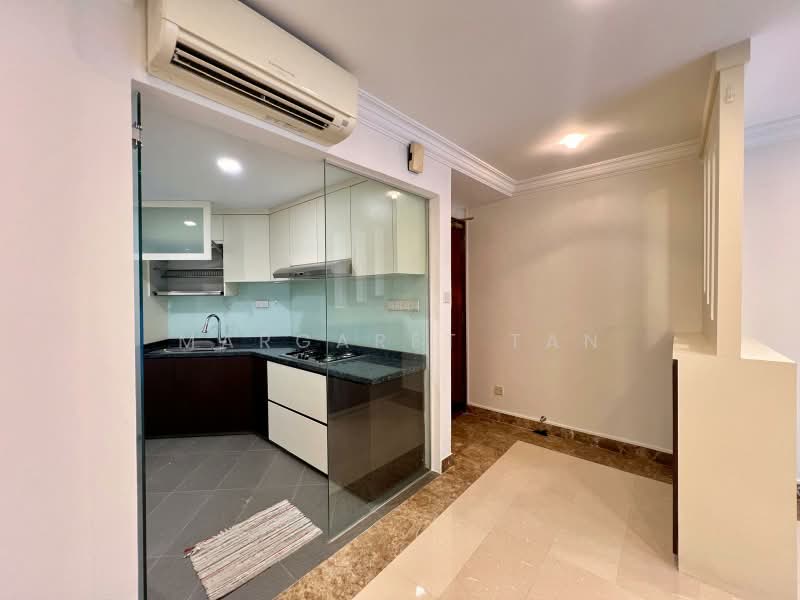 The Sierra, 80 Mount Sinai Drive, 2 Bedrooms, 1,076 sqft, Apartment For Sale, by Margaret Tan, 500180214 - Kitchen - PropertyGuru.com.sg