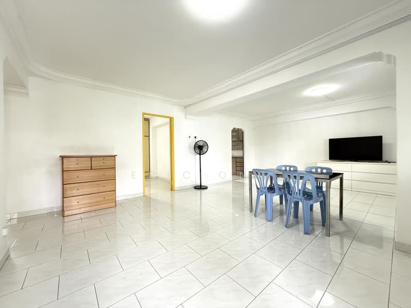 413 Yishun Ring Road, 413 Yishun Ring Road, 3 Bedrooms, 1,119 sqft, HDB Flat For Rent, by Eric Ong, 500180227 - Living Room - PropertyGuru.com.sg