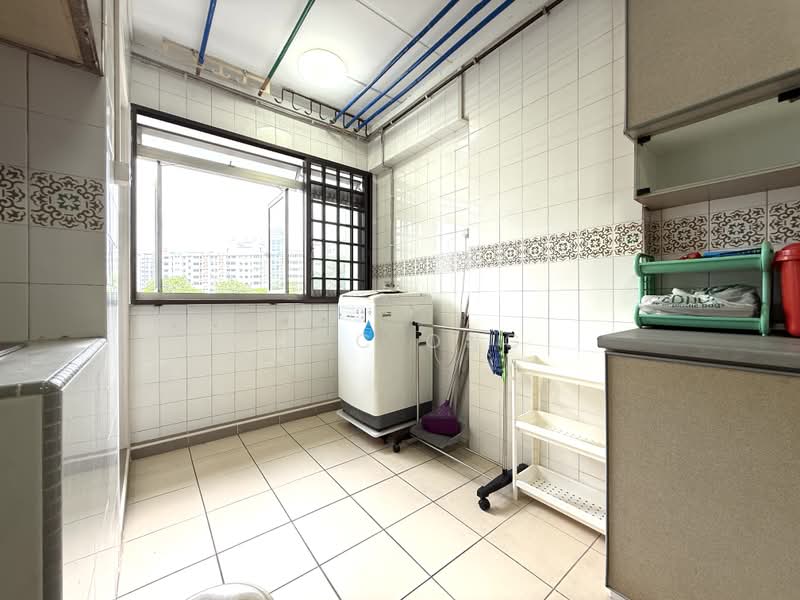 413 Yishun Ring Road, 413 Yishun Ring Road, 3 Bedrooms, 1,119 sqft, HDB Flat For Rent, by Eric Ong, 500180227 - Balcony - PropertyGuru.com.sg
