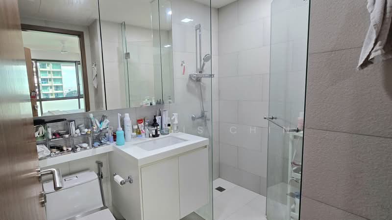 The Topiary, 11 Fernvale Lane, 3 Bedrooms, 915 sqft, Executive Condominium For Sale, by Francis Chin, 500180234 - Bathroom - PropertyGuru.com.sg