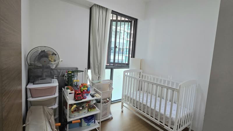 The Topiary, 11 Fernvale Lane, 3 Bedrooms, 915 sqft, Executive Condominium For Sale, by Francis Chin, 500180234 - Bedroom - PropertyGuru.com.sg