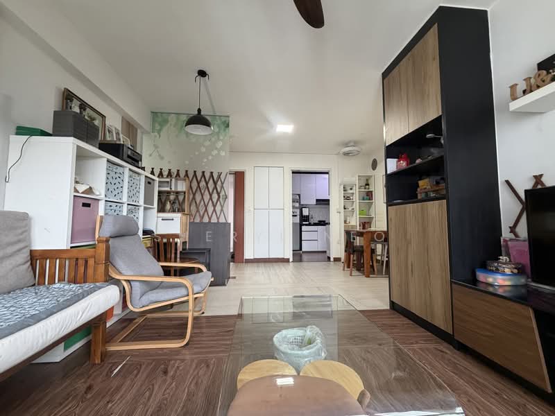 818A Choa Chu Kang Avenue 1, 818A Choa Chu Kang Avenue 1, 3 Bedrooms, 990 sqft, HDB Flat For Rent, by Sheryl Neo, 500180242 - Living Room - PropertyGuru.com.sg