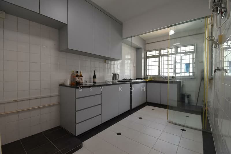156 Rivervale Crescent, 156 Rivervale Crescent, 3 Bedrooms, 1,102 sqft, HDB Flat For Rent, by Sky Koh, 500180244 - Kitchen - PropertyGuru.com.sg
