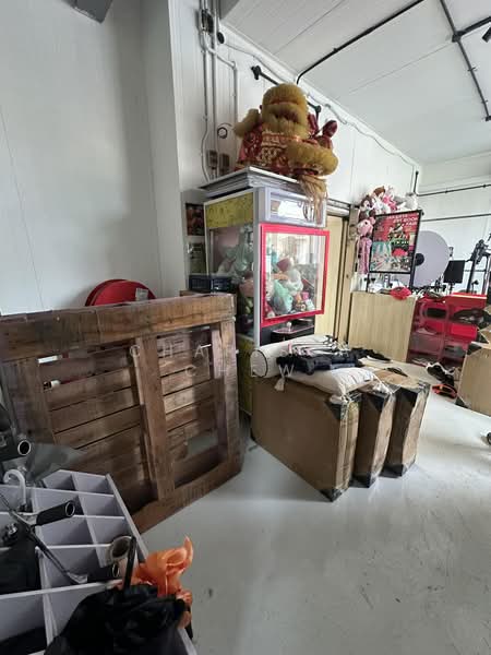 163 ubi ave 4, Ubi Ave 4, Eunos / Geylang / Paya Lebar, 7,674 sqft, Light Industrial (B1) For Sale, by Charissa Chew, 500180261 - Interior - CommercialGuru.com.sg