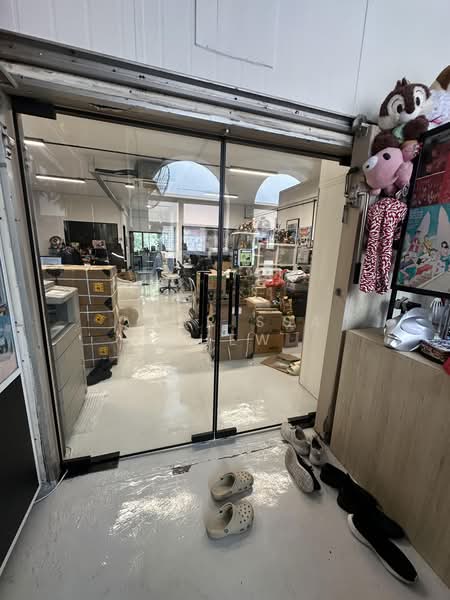 163 ubi ave 4, Ubi Ave 4, Eunos / Geylang / Paya Lebar, 7,674 sqft, Light Industrial (B1) For Sale, by Charissa Chew, 500180261 - Interior - CommercialGuru.com.sg