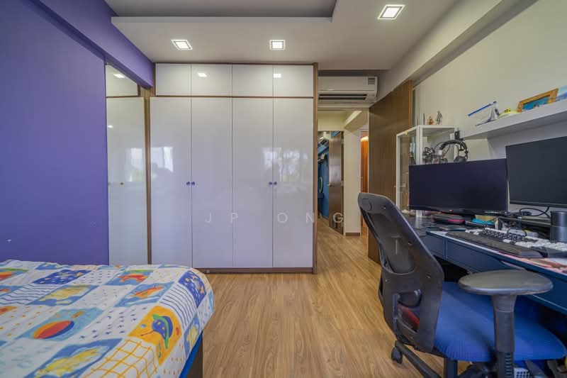 301 Clementi Avenue 4, 301 Clementi Avenue 4, 3 Bedrooms, 990 sqft, HDB Flat For Sale, by JP Ong, 500180268 - Bedroom - PropertyGuru.com.sg