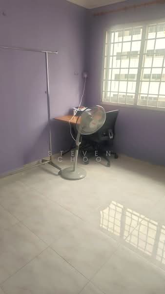727 Jurong West Avenue 5, 727 Jurong West Avenue 5, Room Rental, 120 sqft, HDB Flat For Rent, by Steven Choo, 500180277 - Study - PropertyGuru.com.sg