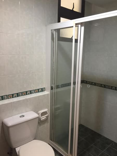 Seletaris, 501 Sembawang Road, 4 Bedrooms, 1,636 sqft, Condominium For Rent, by Roxine Ang, 500180297 - Bathroom - PropertyGuru.com.sg