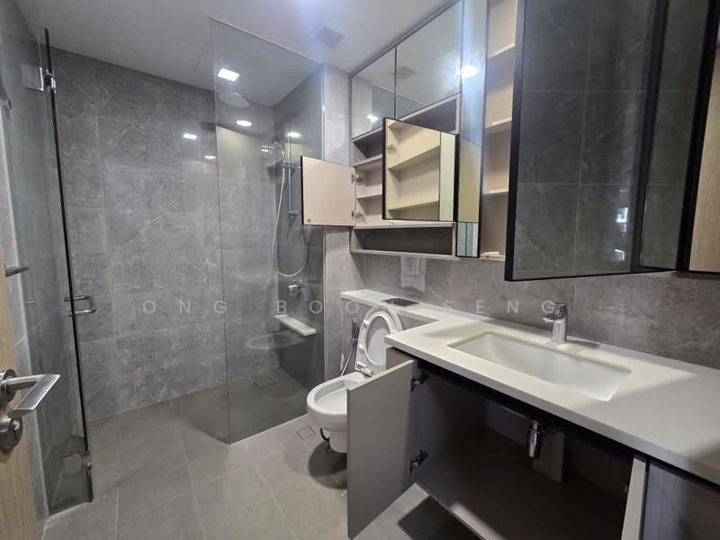 The Tapestry, 59 Tampines Street 86, 1 Bedroom, 474 sqft, Condominium For Rent, by Ong Boon Seng, 500180299 - Bathroom - PropertyGuru.com.sg