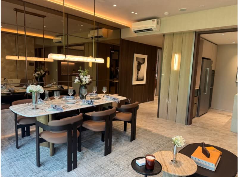 Dunearn House, 760 Dunearn Road, 4 Bedrooms, 1,378 sqft, Condominium For Sale, by Anthony Lim, 500180303 - Dining Room - PropertyGuru.com.sg
