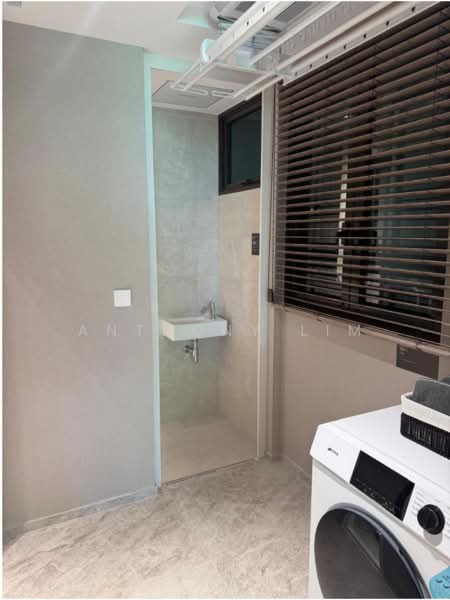 Dunearn House, 760 Dunearn Road, 4 Bedrooms, 1,378 sqft, Condominium For Sale, by Anthony Lim, 500180303 - Interior - PropertyGuru.com.sg