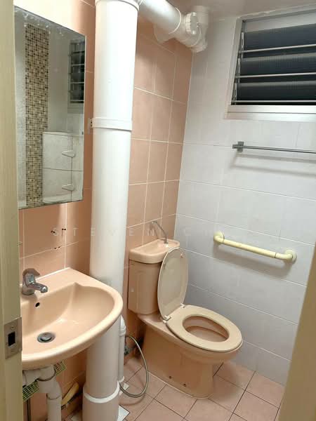 138 Bedok North Street 2, 138 Bedok North Street 2, Room Rental, 120 sqft, HDB Flat For Rent, by Steven Choo, 500180307 - Bathroom - PropertyGuru.com.sg