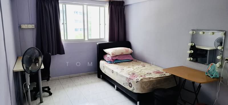 126 Tampines Street 11, 126 Tampines Street 11, Room Rental, 100 sqft, HDB Flat For Rent, by Tommy Lau, 500180313 - Bedroom - PropertyGuru.com.sg