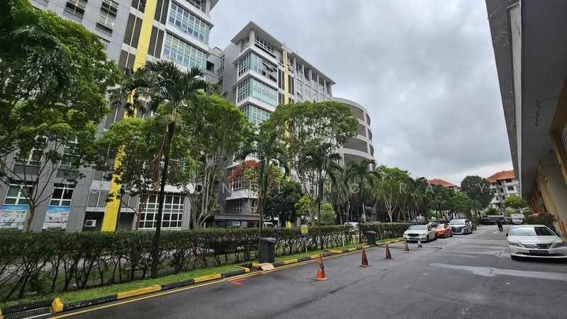 Garage for takeover I Full equip I With Stock & Car I Low rent, Bt batok, 1,700 sqft, Factory / Workshop (B2) For Rent, by Toh HongLing Rayy, 500180335 - Exterior - CommercialGuru.com.sg
