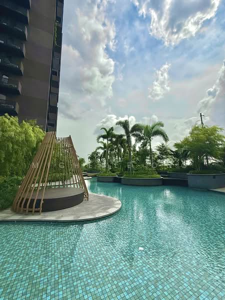 Lentor Modern, Lentor Central, 2 Bedrooms, 732 sqft, Condominium For Rent, by Michelle Ong, 500180341 - Leisure Pool - PropertyGuru.com.sg