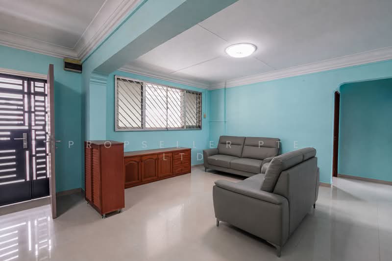835 Jurong West Street 81, 835 Jurong West Street 81, 3 Bedrooms, 1,119 sqft, HDB Flat For Sale, by ADNIX LIU, 500180347 - Living Room - PropertyGuru.com.sg