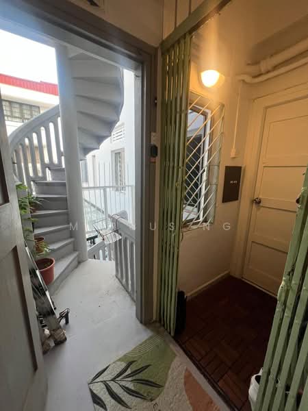 77 Seng Poh Road, 77 Seng Poh Road, Room Rental, 100 sqft, HDB Flat For Rent, by Marcus Ng, 500180377 - Entrance - PropertyGuru.com.sg