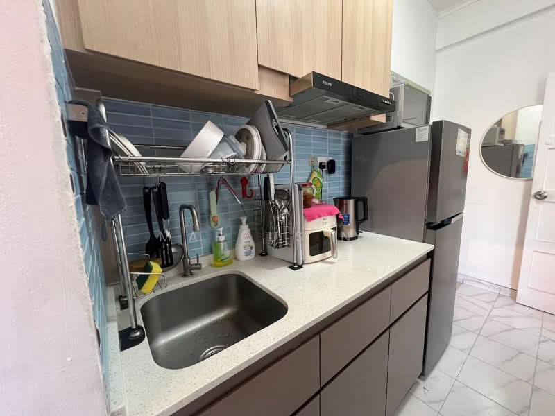 77 Seng Poh Road, 77 Seng Poh Road, Room Rental, 100 sqft, HDB Flat For Rent, by Marcus Ng, 500180377 - PropertyGuru.com.sg