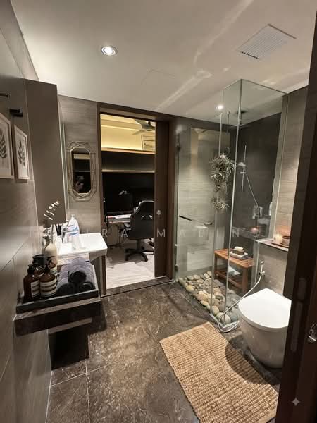 Parc Esta, 902 Sims Avenue, 1 Bedroom, 624 sqft, Condominium For Sale, by Indira Malinda, 500180383 - Bathroom - PropertyGuru.com.sg