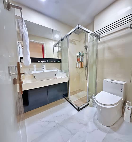 Seasons Park, 491 Yio Chu Kang Road, Room Rental, 180 sqft, Condominium For Rent, by Christian Oh, 500180390 - Bathroom - PropertyGuru.com.sg