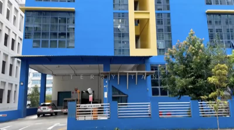 Heng Loong Building, 61 Bukit Batok Crescent, 1,927 sqft, Light Industrial (B1) For Rent, by Terry Tan, 500180395 - Exterior - CommercialGuru.com.sg