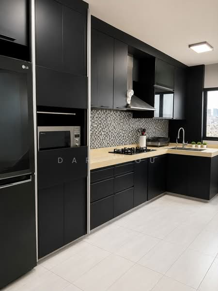 19 Jalan Tenteram, 19 Jalan Tenteram, 3 Bedrooms, 1,130 sqft, HDB Flat For Rent, by Daryl Ou, 500180411 - Kitchen - PropertyGuru.com.sg