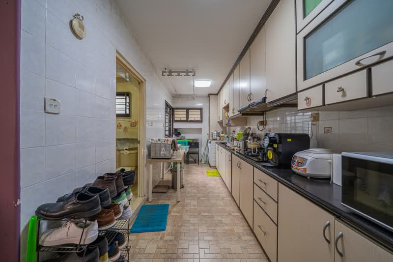 305A Anchorvale Link, 305A Anchorvale Link, 3 Bedrooms, 1,184 sqft, HDB Flat For Sale, by Shawn Eu, 500180416 - Kitchen - PropertyGuru.com.sg