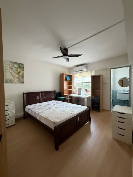 211 Jurong East Street 21, 211 Jurong East Street 21, Room Rental, 183 sqft, HDB Flat For Rent, by Jeric Ho, 500180428 - Bedroom - PropertyGuru.com.sg