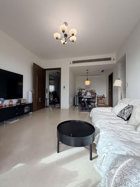 Amber Skye, 8 Amber Road, 3 Bedrooms, 1,335 sqft, Apartment For Rent, by Jessie Tan 陈杰识, 500180439 - Living Room - PropertyGuru.com.sg