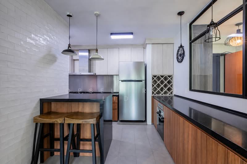 318B Yishun Greenwalk, 318B Yishun Avenue 9, 3 Bedrooms, 1,206 sqft, HDB Flat For Sale, by KOH YONG JIAN, 500180440 - PropertyGuru.com.sg