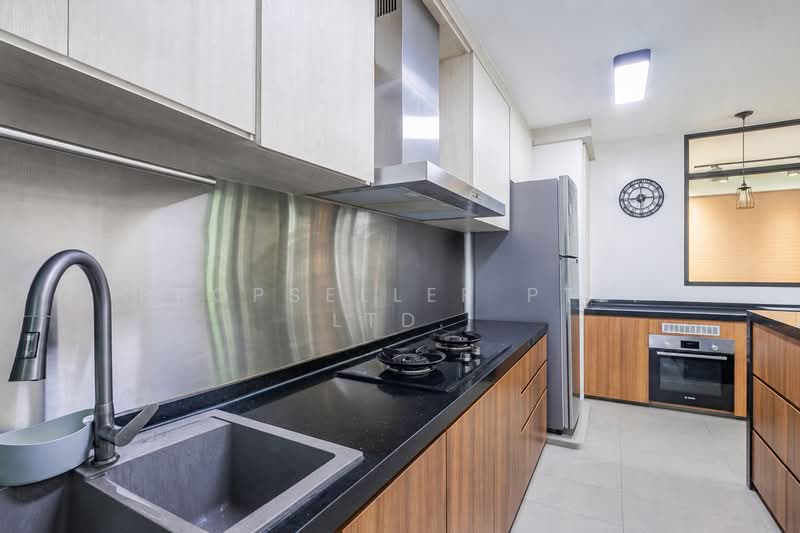 318B Yishun Greenwalk, 318B Yishun Avenue 9, 3 Bedrooms, 1,206 sqft, HDB Flat For Sale, by KOH YONG JIAN, 500180440 - PropertyGuru.com.sg
