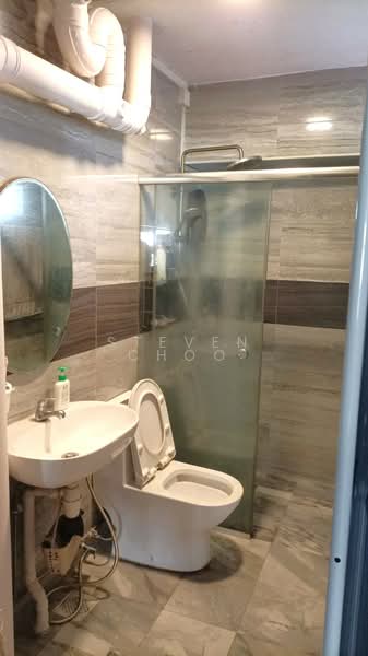 750 Woodlands Avenue 4, 750 Woodlands Avenue 4, Room Rental, 120 sqft, HDB Flat For Rent, by Steven Choo, 500180441 - Bathroom - PropertyGuru.com.sg