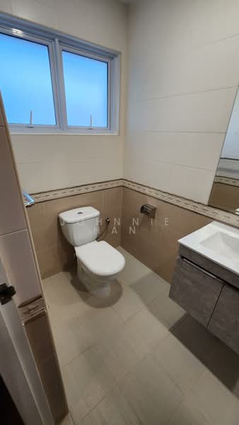jalan sampurna, Jalan Sampurna, 5 Bedrooms, 5,000 sqft, Detached House For Rent, by Johnnie Han, 500180446 - Bathroom 3 - PropertyGuru.com.sg