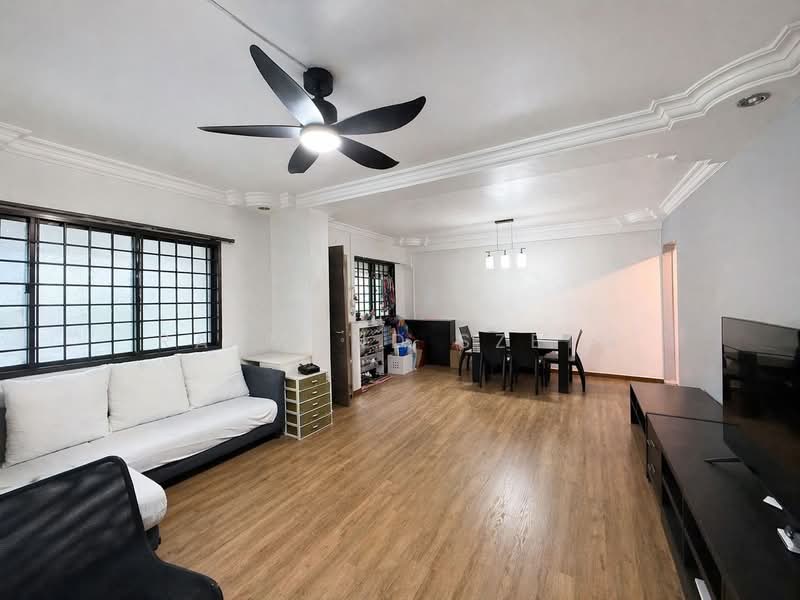 289E Bukit Batok Street 25, 289E Bukit Batok Street 25, 3 Bedrooms, 1,087 sqft, HDB Flat For Sale, by Raymond Szeto, 500180449 - Living Room - PropertyGuru.com.sg